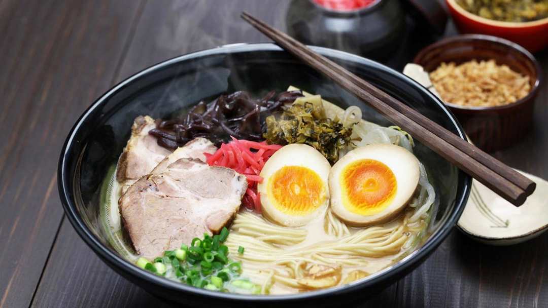 Tonkotsu Ramen có vị đậm đà, béo ngậy