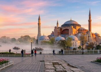 Istanbul - Biểu tượng Hồi giáo và Byzantine